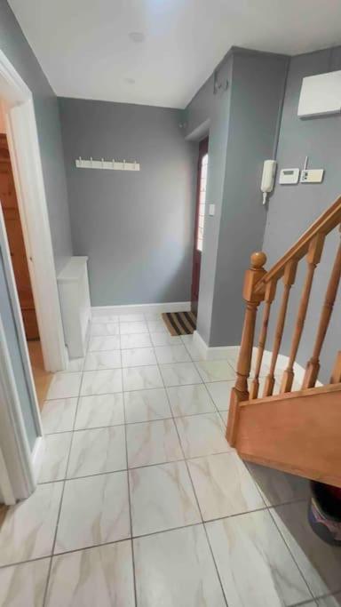 Appartamento Amazing Location - Of London- 2 Bedroom Stunning Canal View House With Private Garden,parking & Balcony *